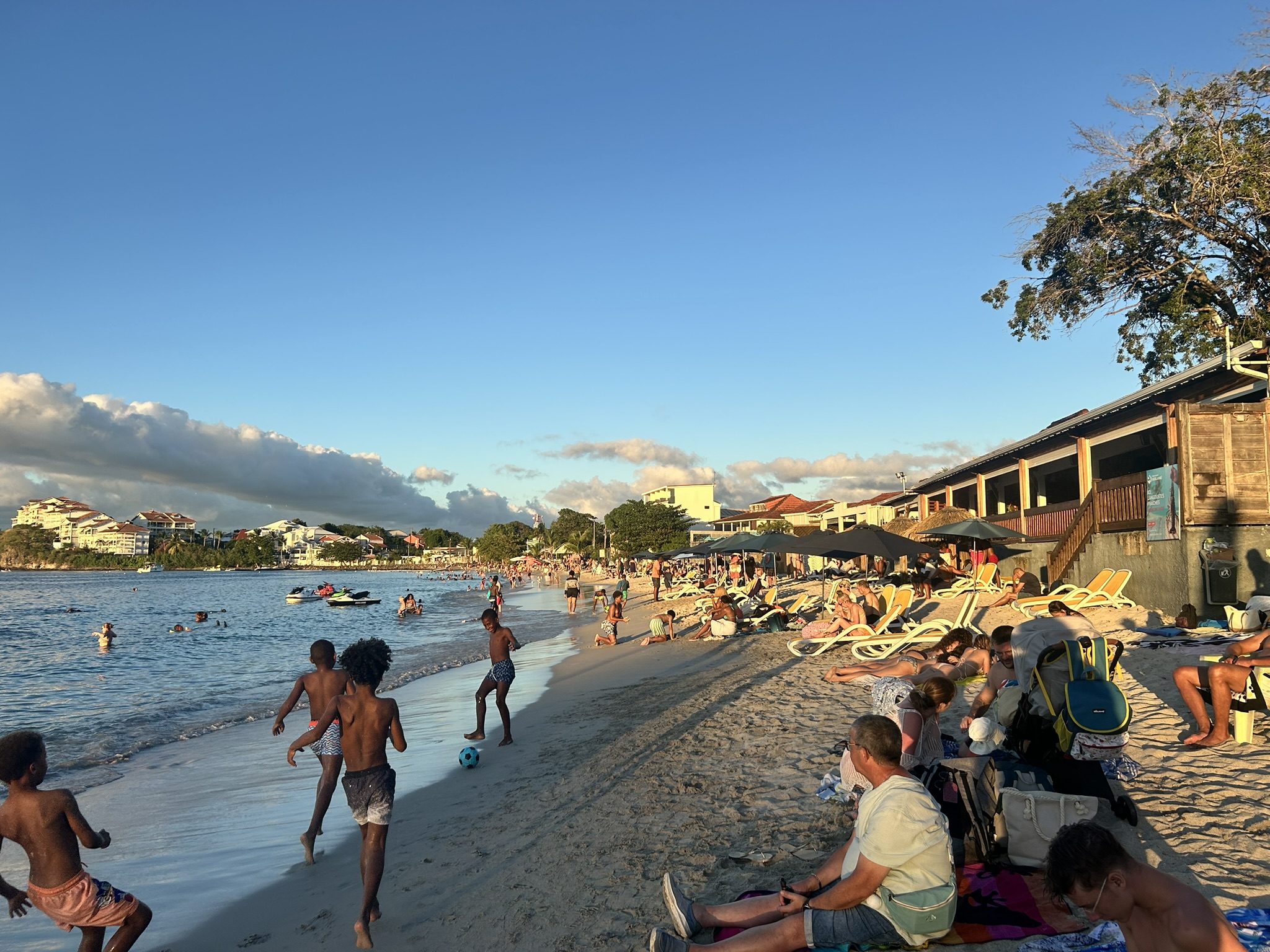 You are currently viewing Martiniquen parhaat palat – rantoja, rytmejä ja rommia